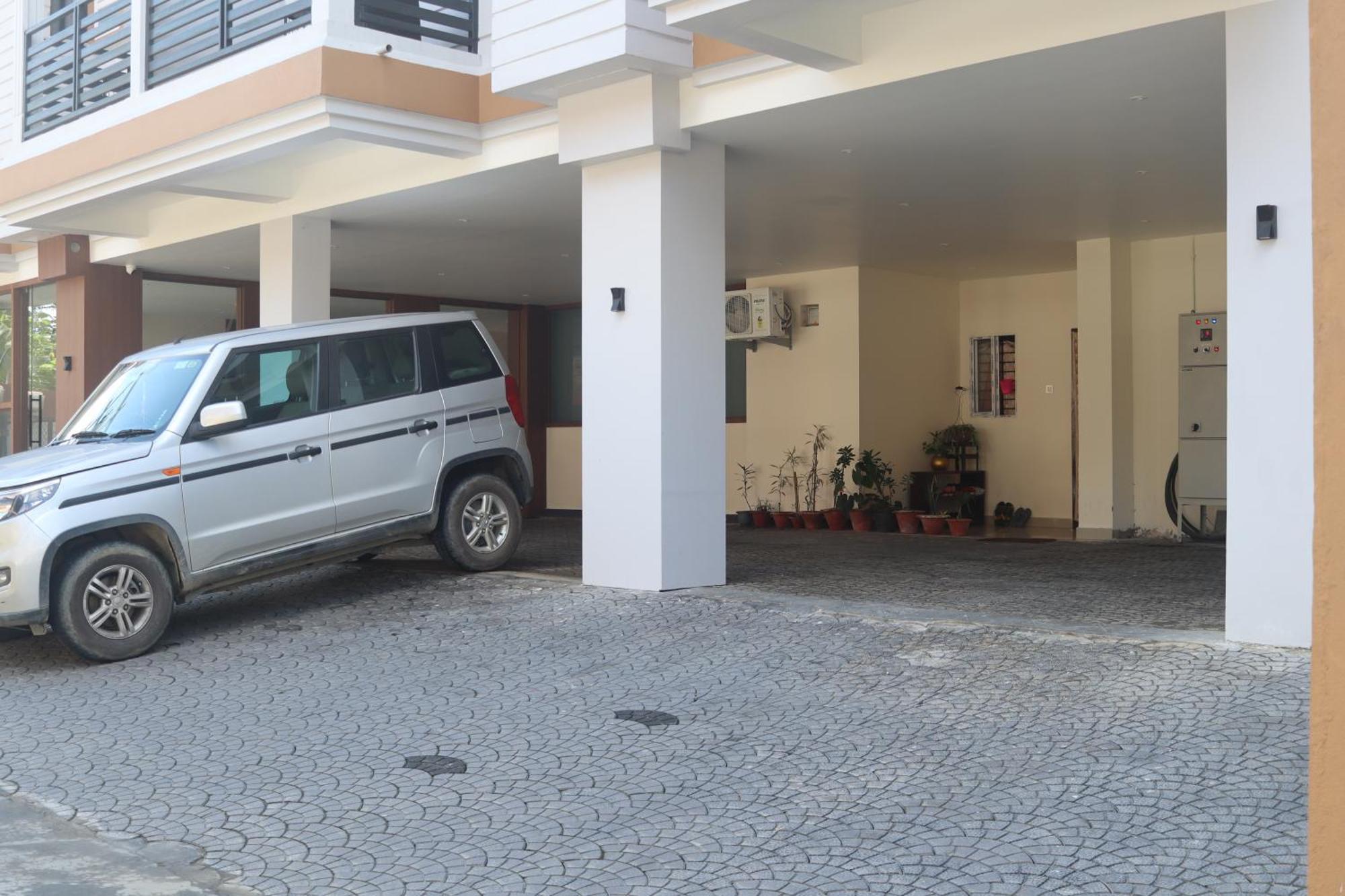 The Dibrugarh Address 호텔 외부 사진